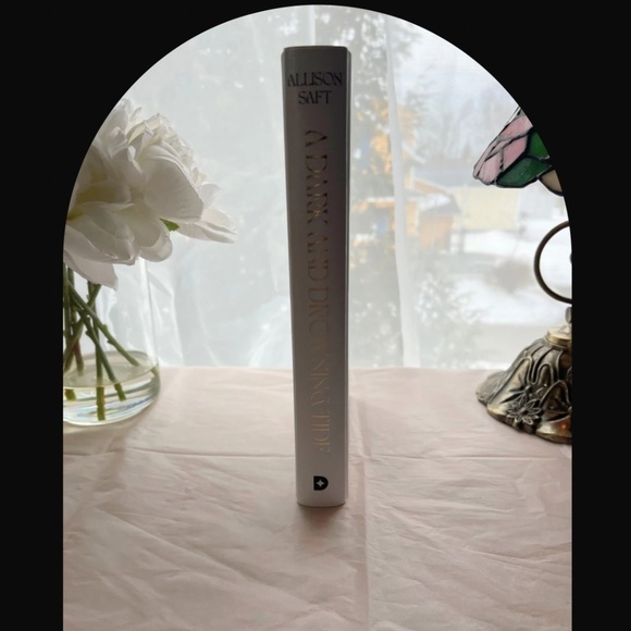 Illumicrate - A Dark and Drowning Tide - Picture 5 of 5